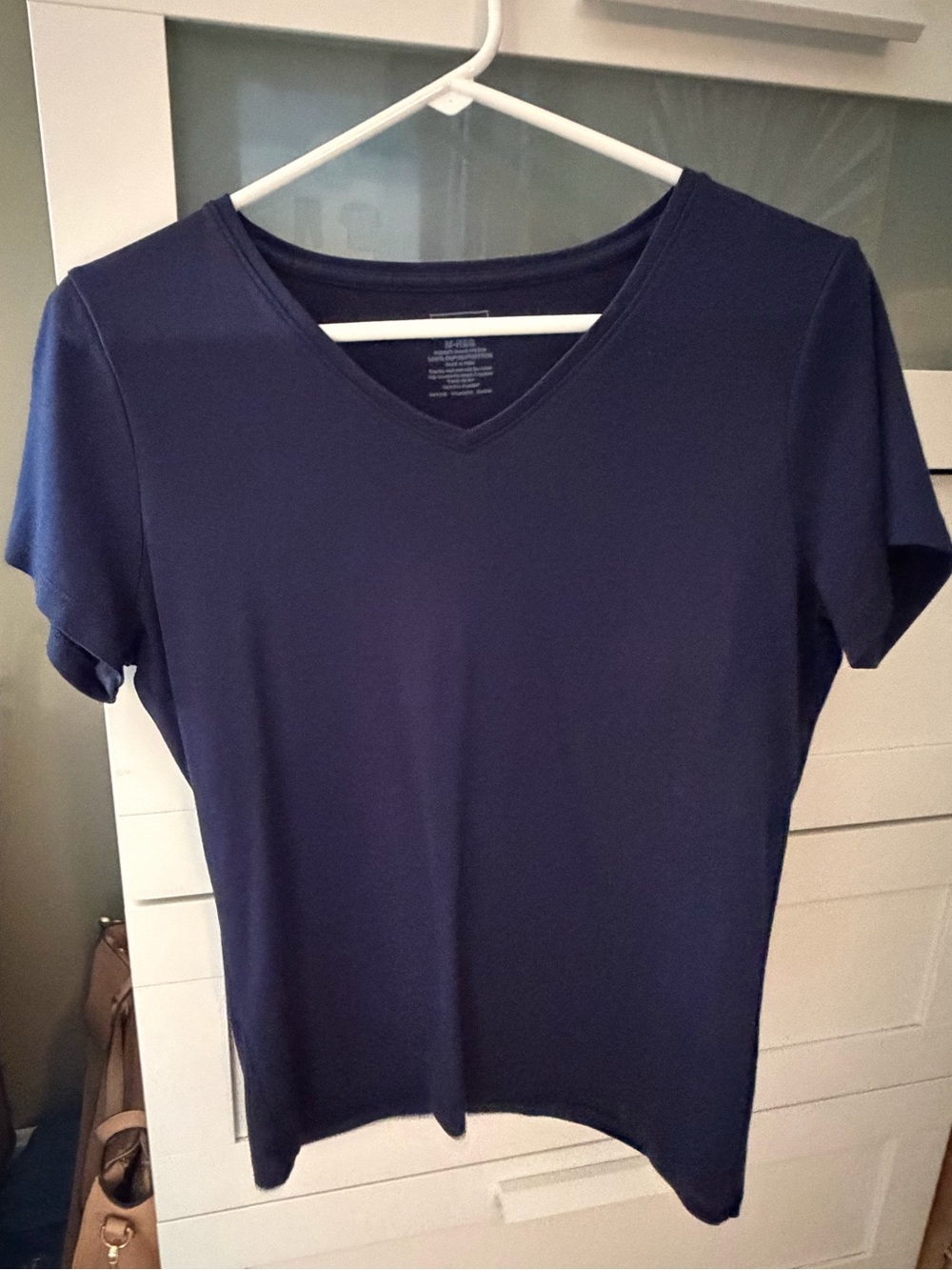 LL Bean Classic V-Neck Women's Tee | GUC